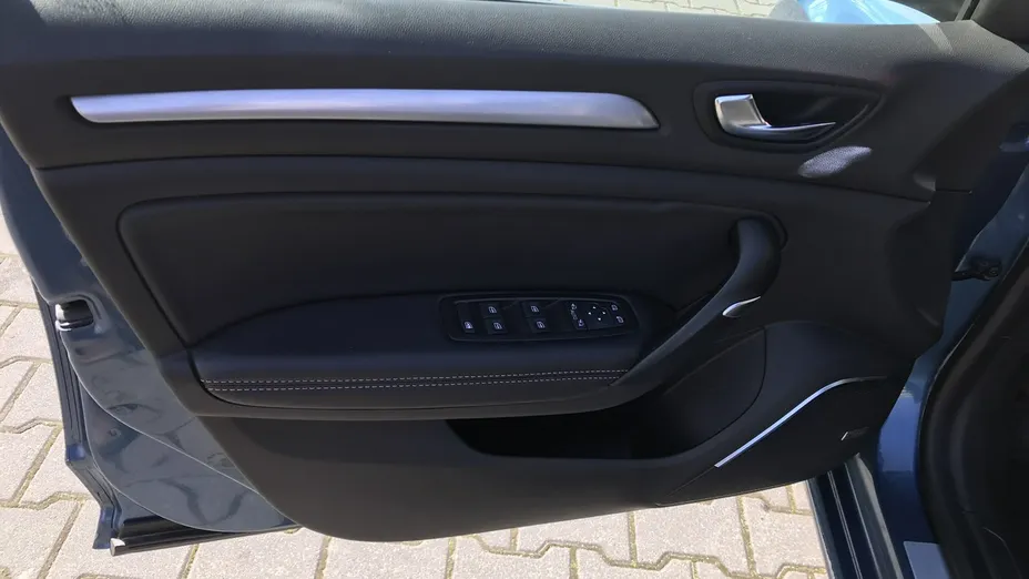 RENAULT Megane -
