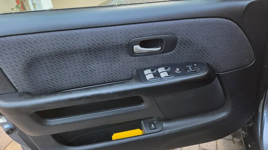 HONDA CR-V -