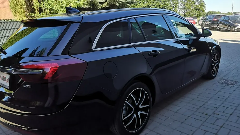 OPEL Insignia -