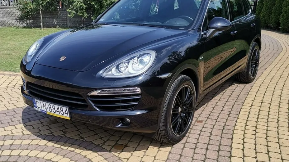PORSCHE Cayenne -