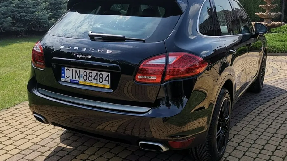 PORSCHE Cayenne -