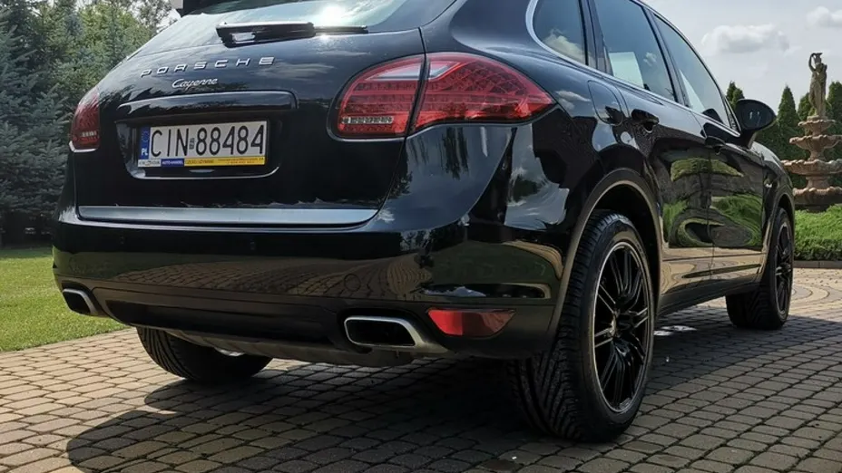 PORSCHE Cayenne -