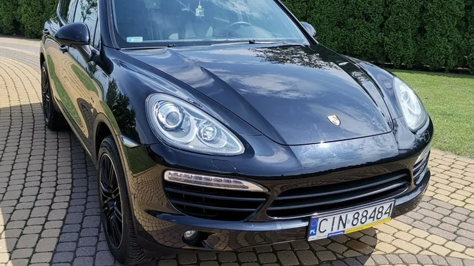 PORSCHE Cayenne -