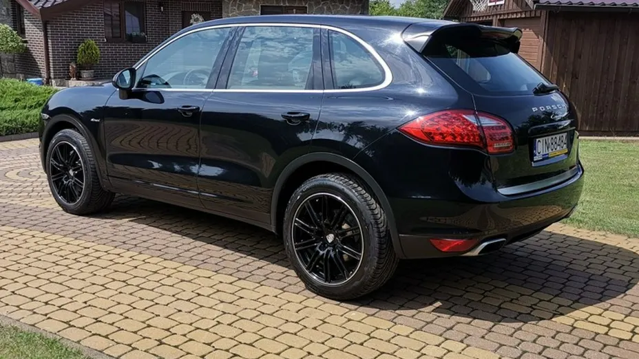 PORSCHE Cayenne -