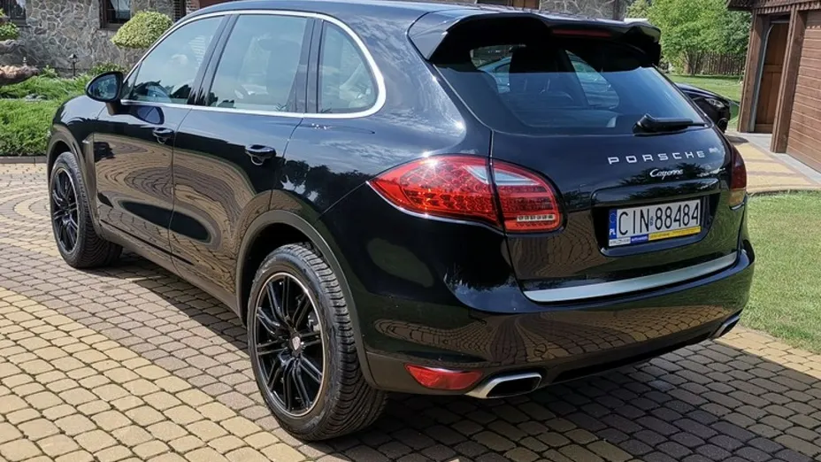 PORSCHE Cayenne -