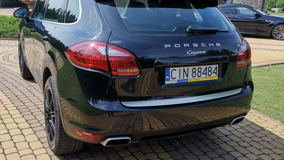 PORSCHE Cayenne -