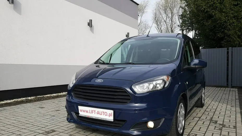 FORD Tourneo Courier -