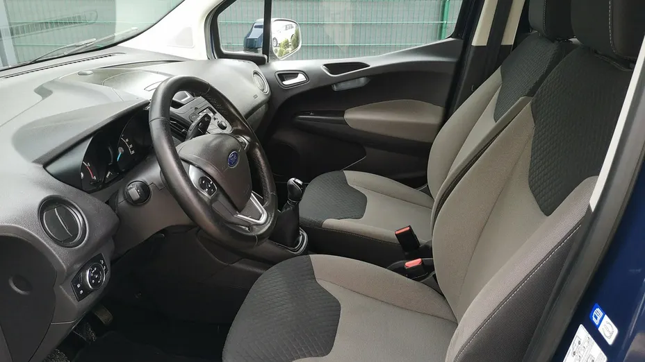 FORD Tourneo Courier -