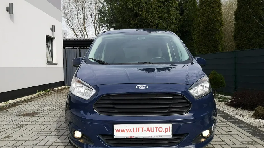 FORD Tourneo Courier -
