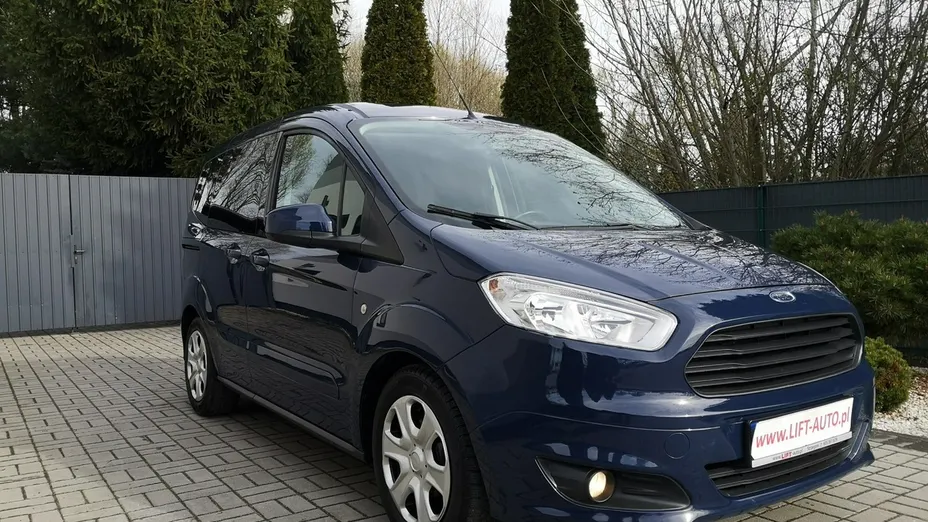 FORD Tourneo Courier -