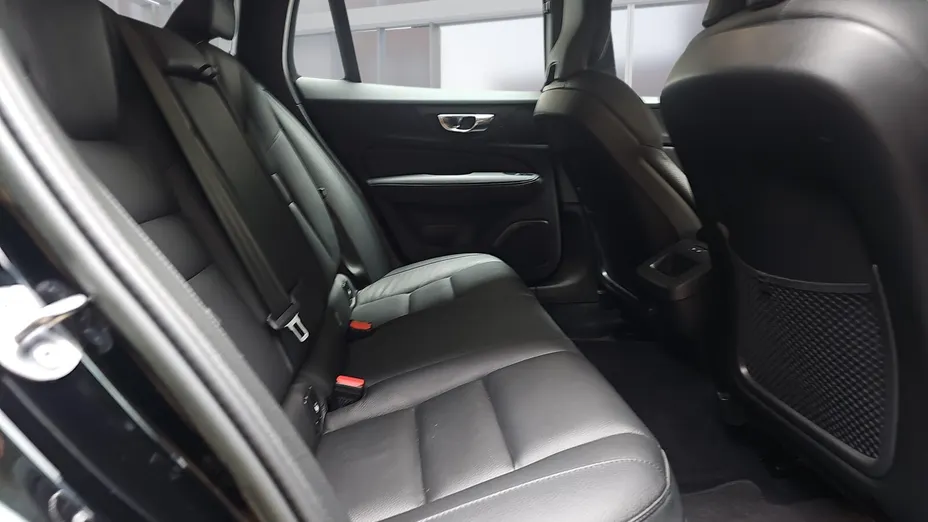 VOLVO V60 V60 B3 B Plus Bright aut