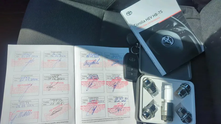 TOYOTA Corolla -