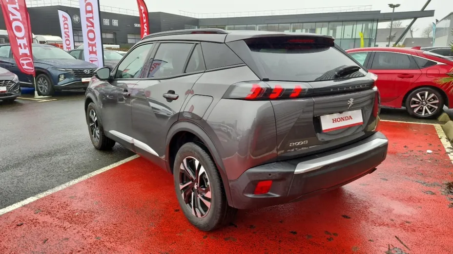 PEUGEOT 2008 -