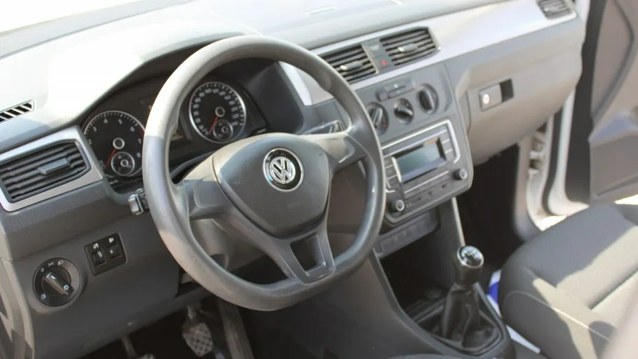 VOLKSWAGEN Caddy -