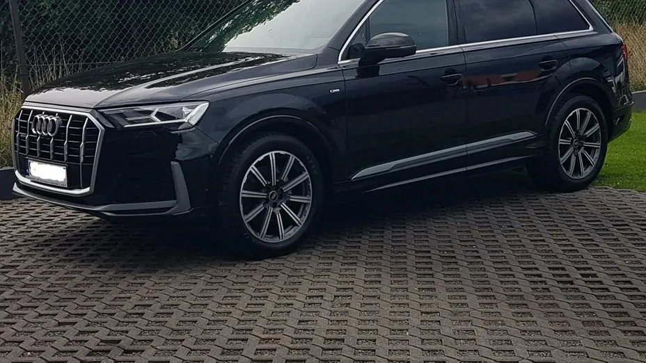AUDI Q7 -