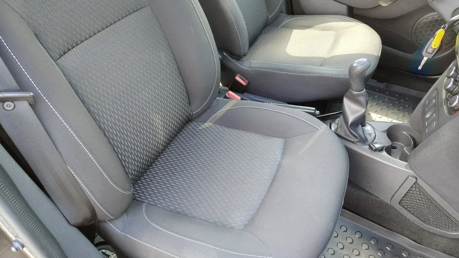 DACIA Logan -