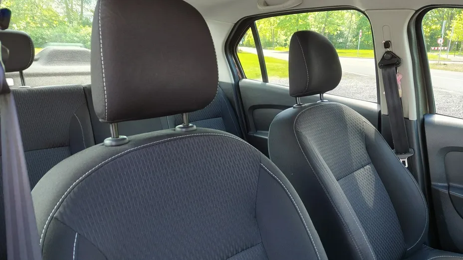 DACIA Logan -