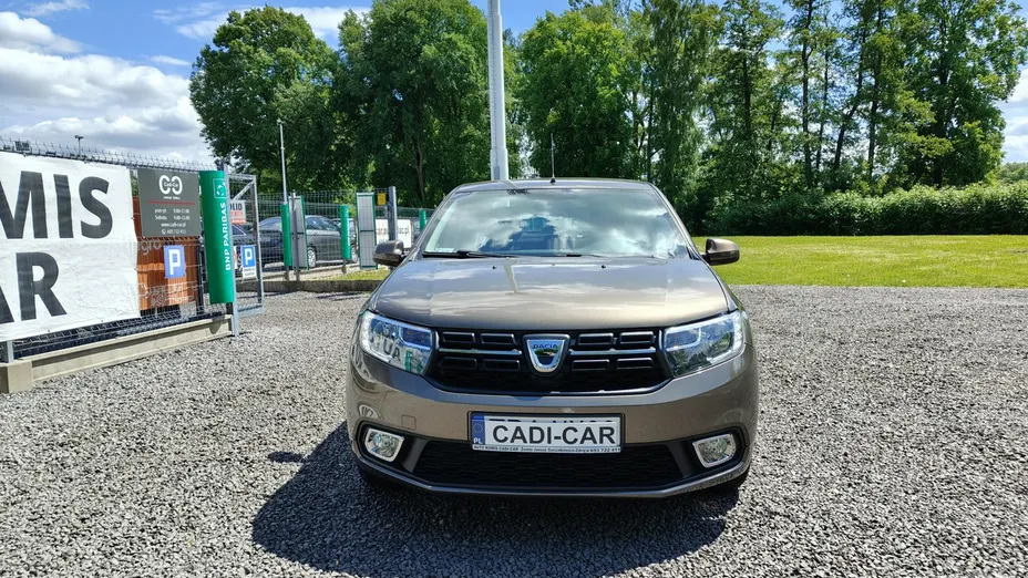 DACIA Logan -