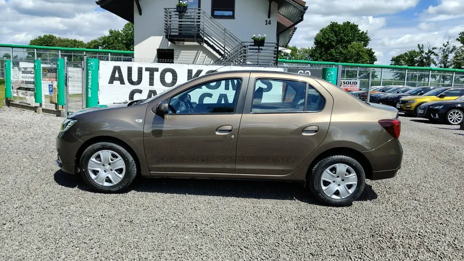 DACIA Logan -
