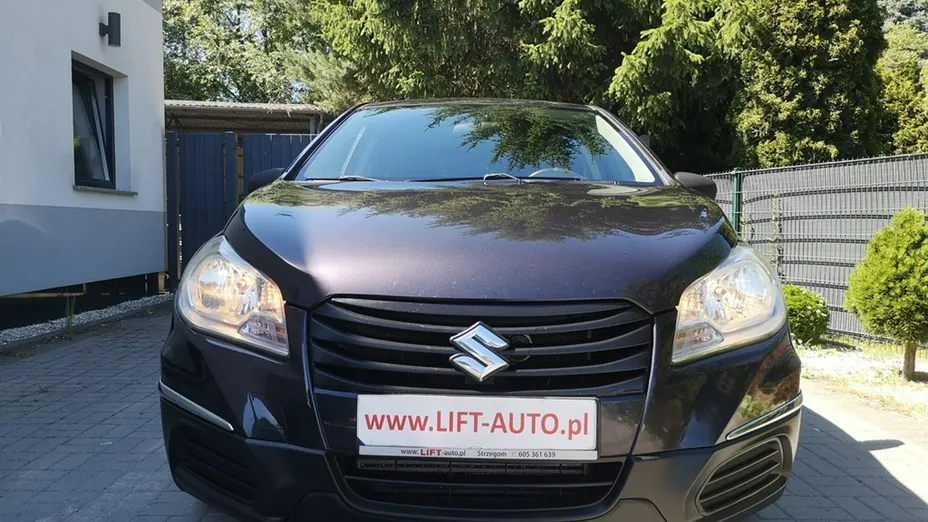 SUZUKI S-Cross -