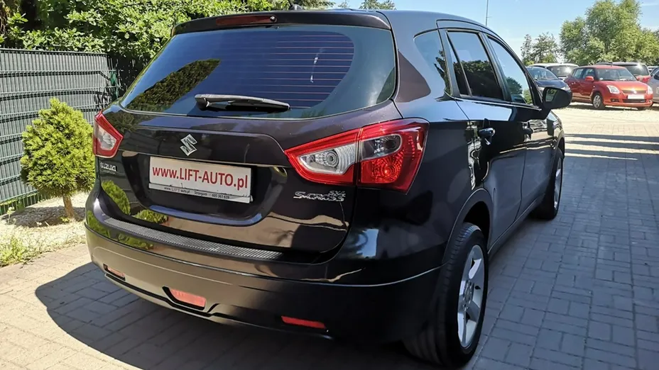 SUZUKI S-Cross -