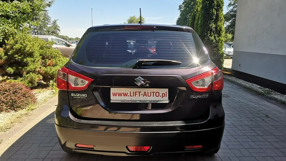 SUZUKI S-Cross -