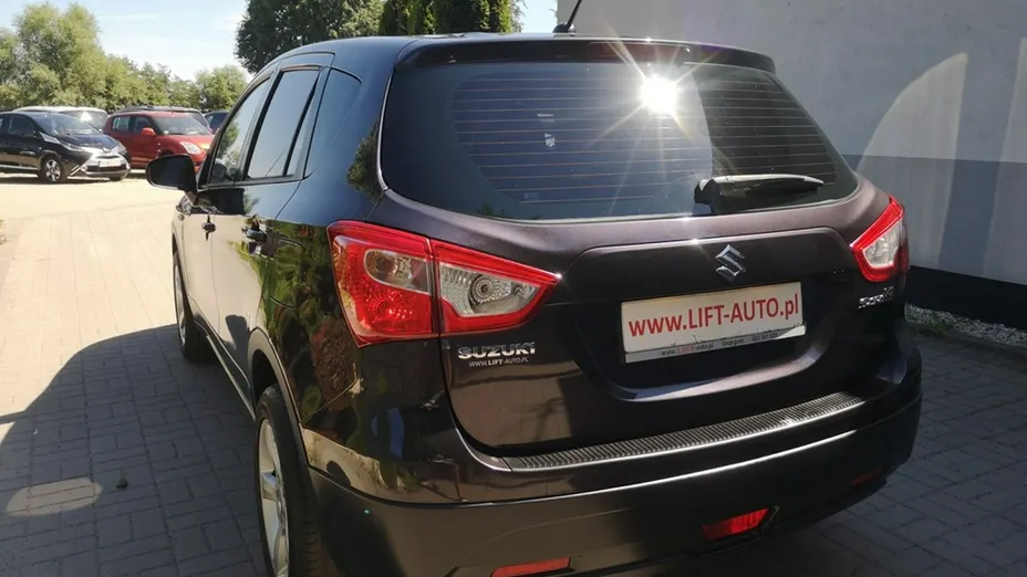 SUZUKI S-Cross -
