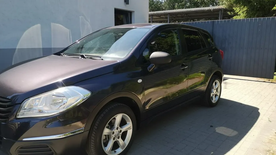 SUZUKI S-Cross -