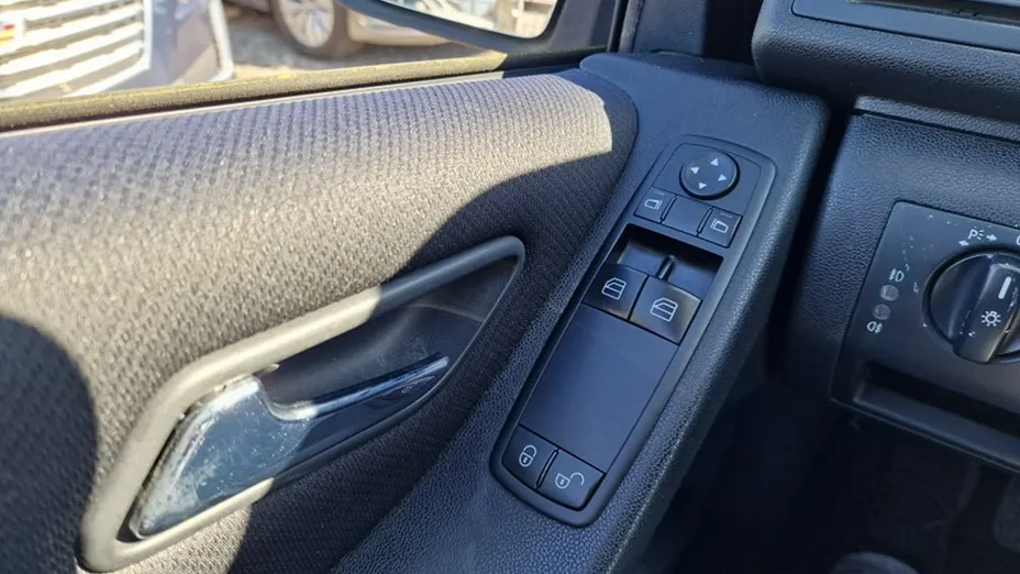MERCEDES-BENZ A Klasa -