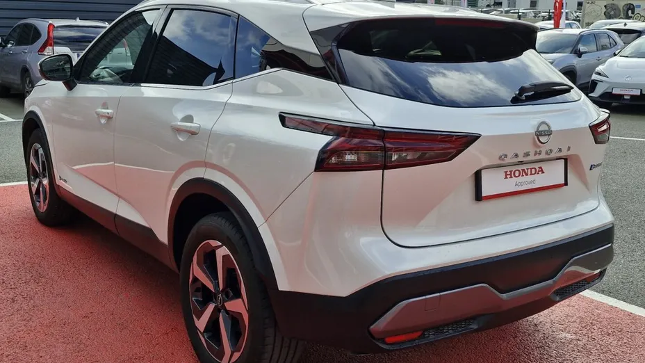 NISSAN Qashqai -