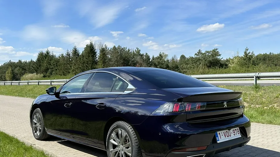 PEUGEOT 508 -