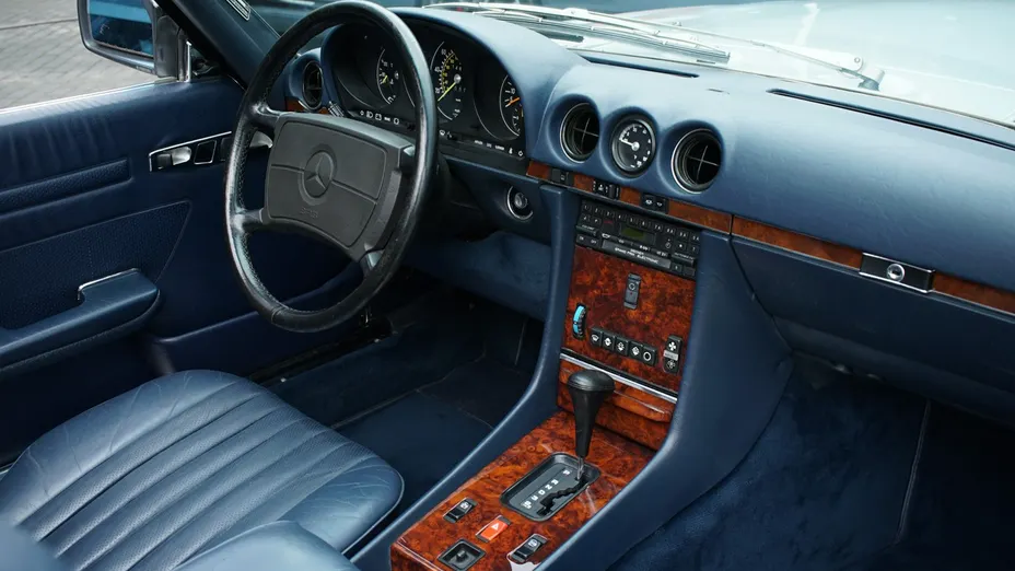 MERCEDES-BENZ SL -