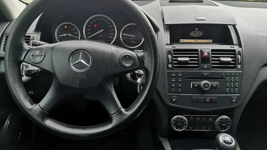 MERCEDES-BENZ C Klasa -