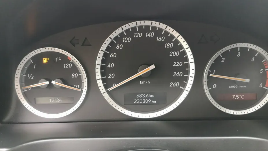 MERCEDES-BENZ C Klasa -