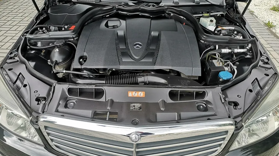MERCEDES-BENZ C Klasa -