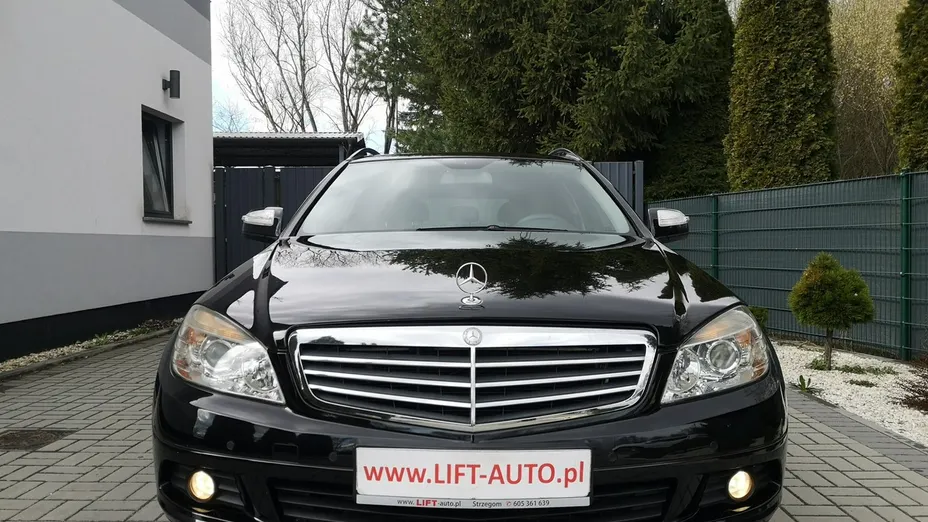 MERCEDES-BENZ C Klasa -