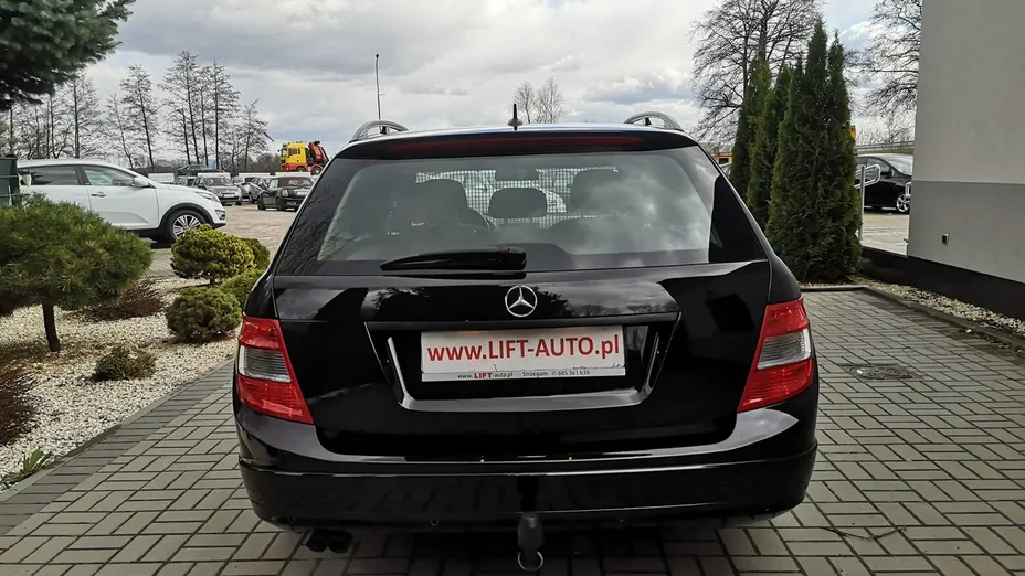MERCEDES-BENZ C Klasa -