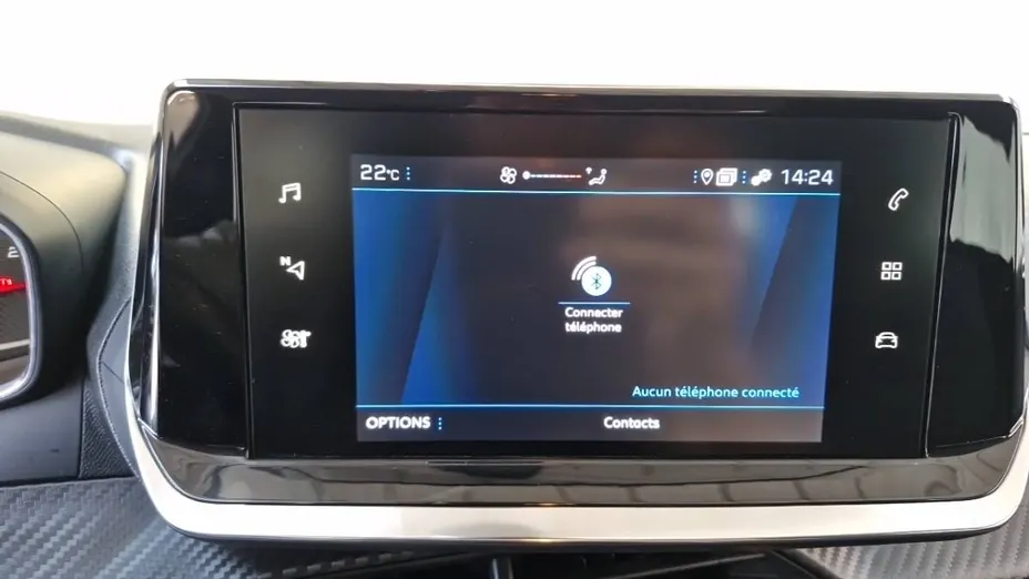 PEUGEOT 208 -