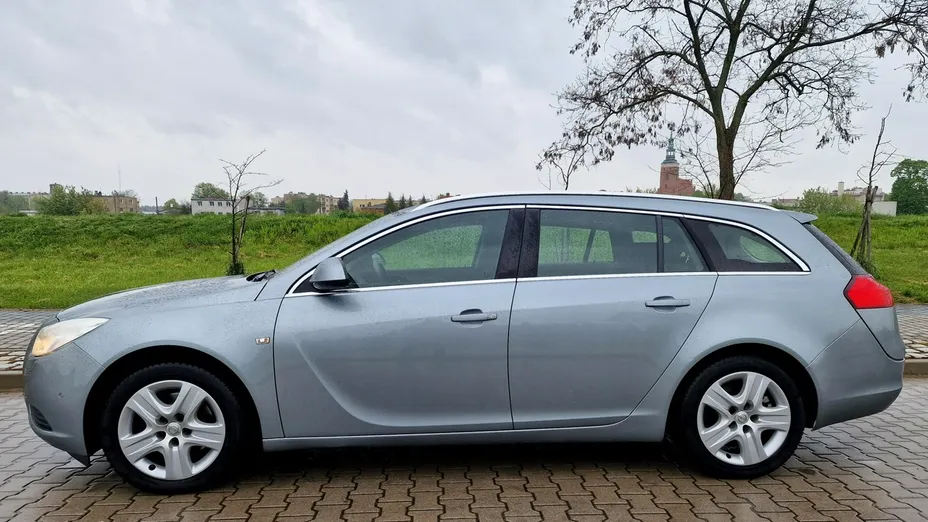 OPEL Insignia -
