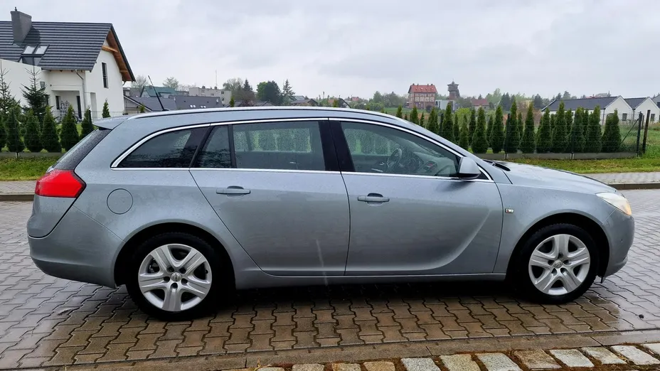 OPEL Insignia -