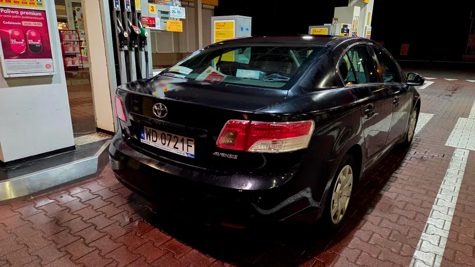 TOYOTA Avensis Avensis 1.8 Luna