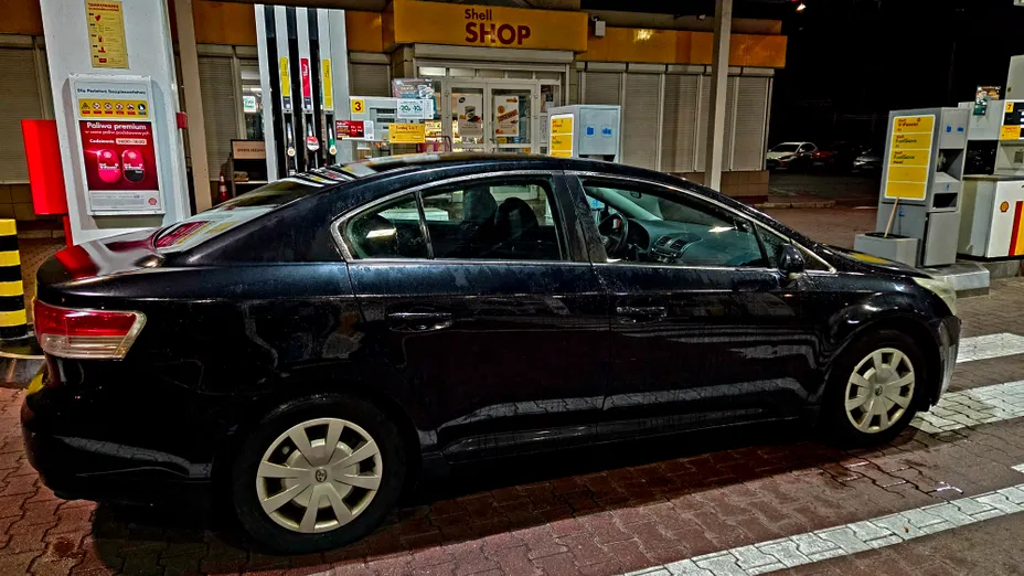 TOYOTA Avensis Avensis 1.8 Luna