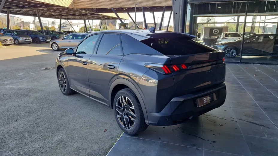 PEUGEOT 3008 -