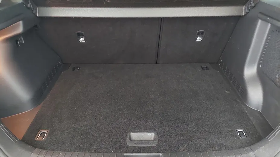 HYUNDAI Kona -