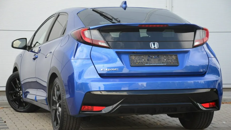 HONDA Civic -