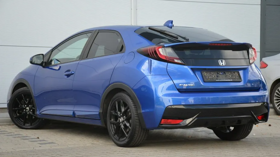 HONDA Civic -