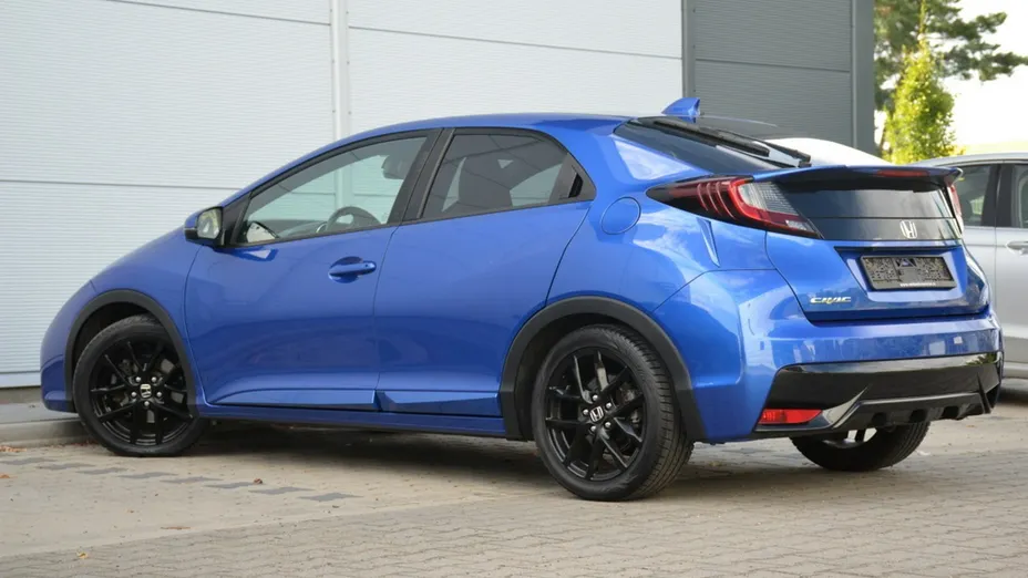 HONDA Civic -