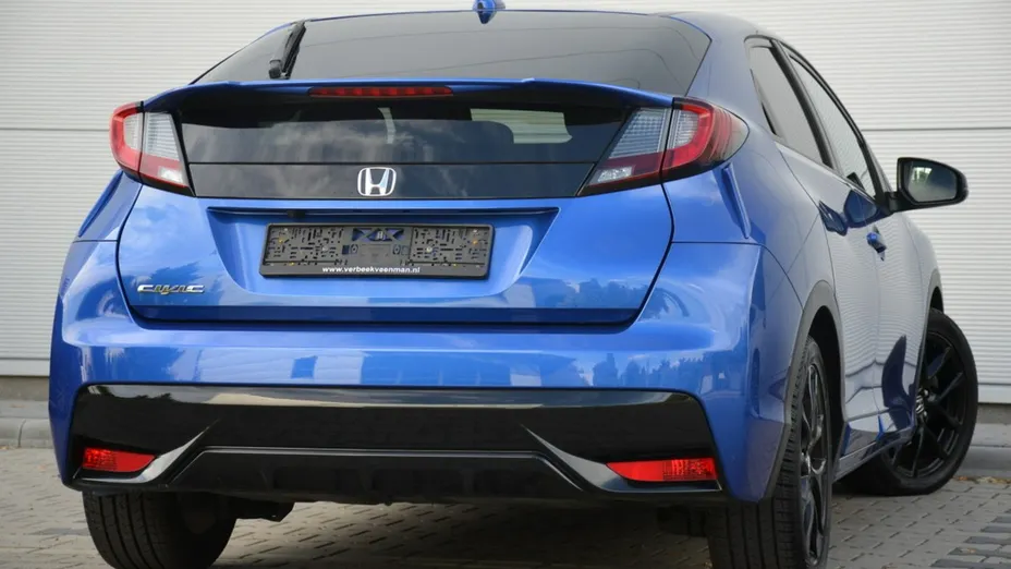 HONDA Civic -