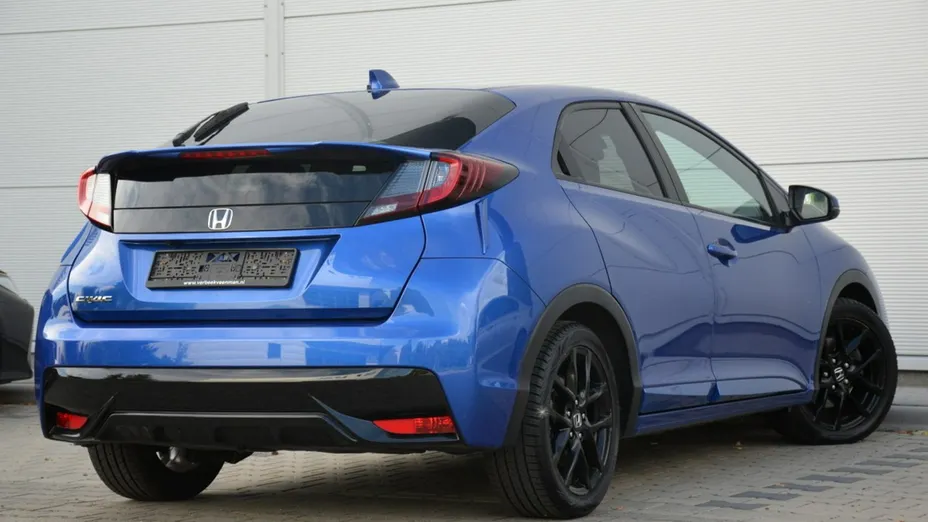 HONDA Civic -