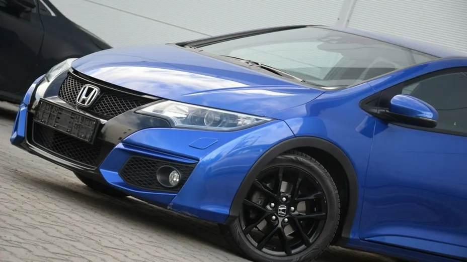 HONDA Civic -